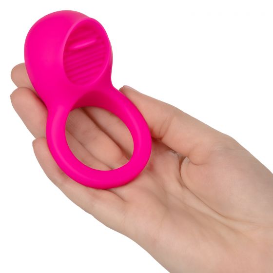 Ярко-розовое эрекционное кольцо Silicone Rechargeable Teasing Tongue Enhancer от Intimcat
