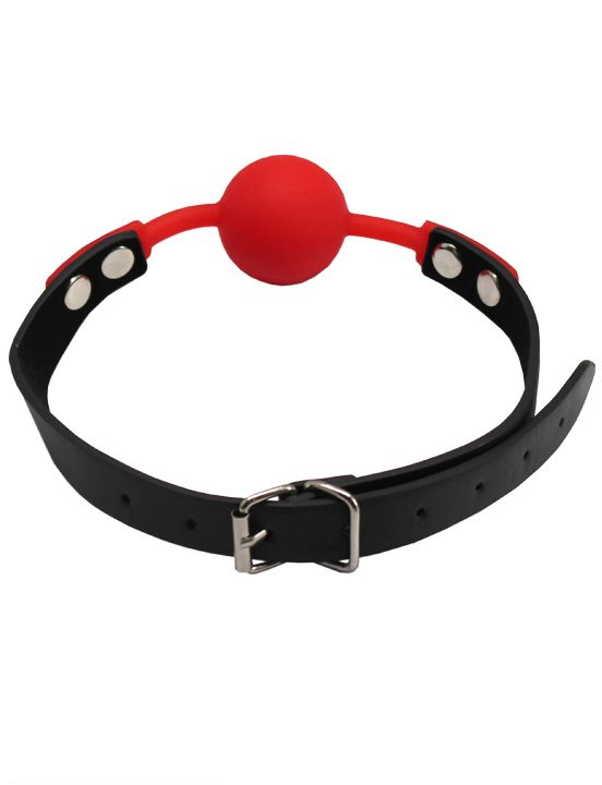 Красный силиконовый кляп-шарик с фиксацией на черных ремешках от Intimcat