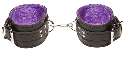 Чёрные кожаные оковы X-Play с фиолетовым мехом внутри