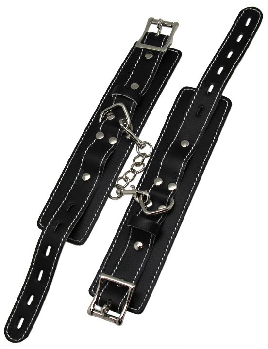 Черные регулируемые наручники с фиксацией на карабинах от Intimcat