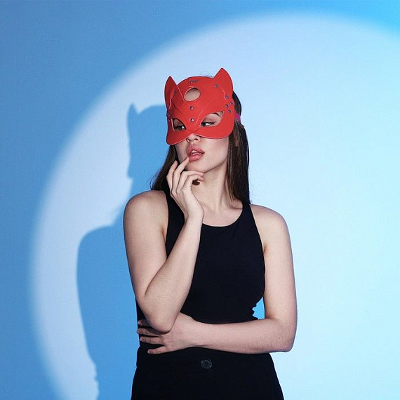 Оригинальная красная маска «Кошка» с ушками Сима-Ленд