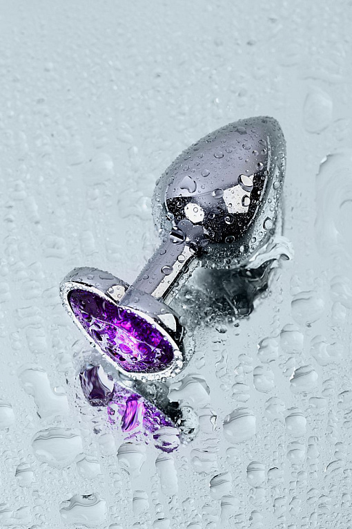 Серебристая коническая анальная пробка с фиолетовым кристаллом-сердечком - 7 см. - фото 10