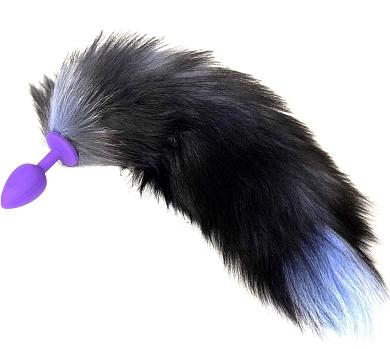 Фиолетовая силиконовая анальная пробка с черным хвостиком - размер M