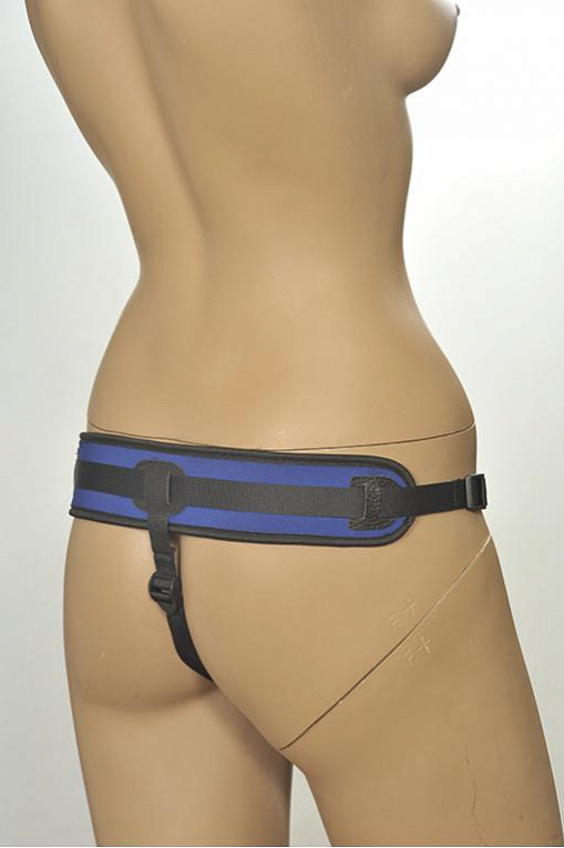 Сине-чёрные трусики с плугом Kanikule Strap-on Harness Anatomic Thong от Intimcat