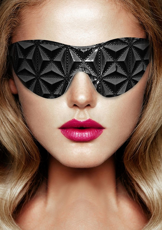 Черная маска на глаза закрытого типа Luxury Eye Mask от Intimcat