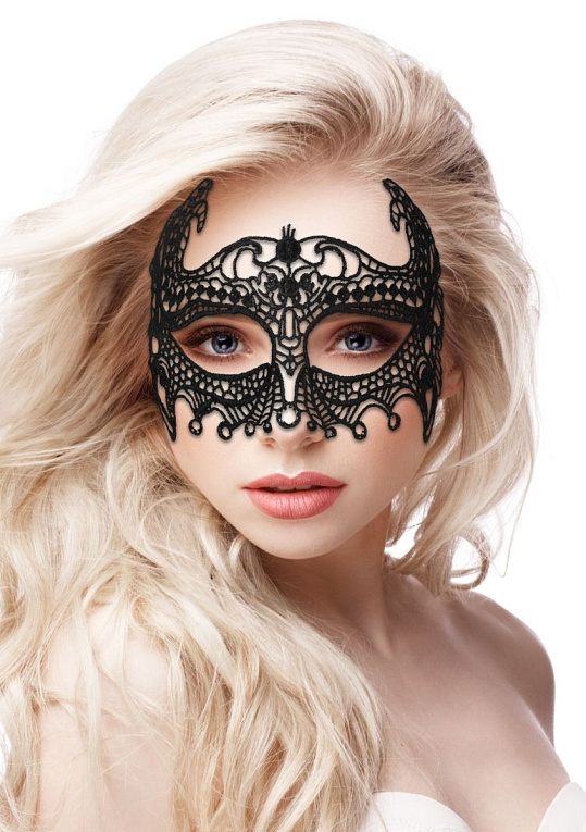 Черная кружевная маска ручной работы Empress Black Lace Mask - полиэстер