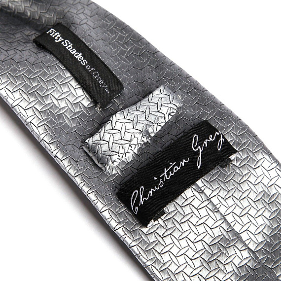 Фиксация в виде серебристого галстука Christian Grey’s Silver Tie от Intimcat