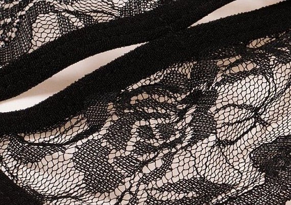 Черный эротический набор кружевного белья с бантиками - фото 5