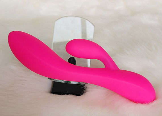 Ярко-розовый вибромассажер-кролик с двумя моторами - 19,5 см. - силикон