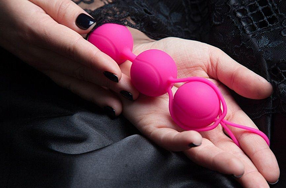 Ярко-розовый набор для тренировки вагинальных мышц Kegel Balls - фото 8