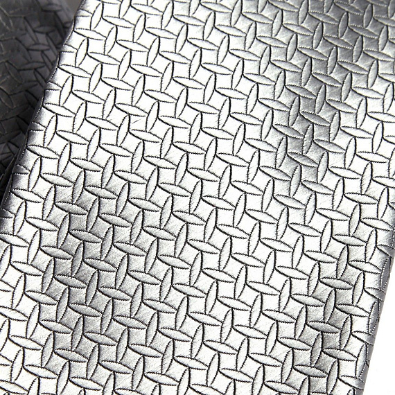 Фиксация в виде серебристого галстука Christian Grey’s Silver Tie Fifty Shades of Grey