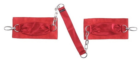 Красные шелковые наручники с цепочкой Sutra (LELO) - тканевая основа