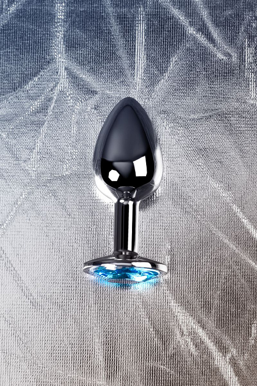 Серебристая конусовидная анальная пробка с голубым кристаллом - 7 см. - фото 8