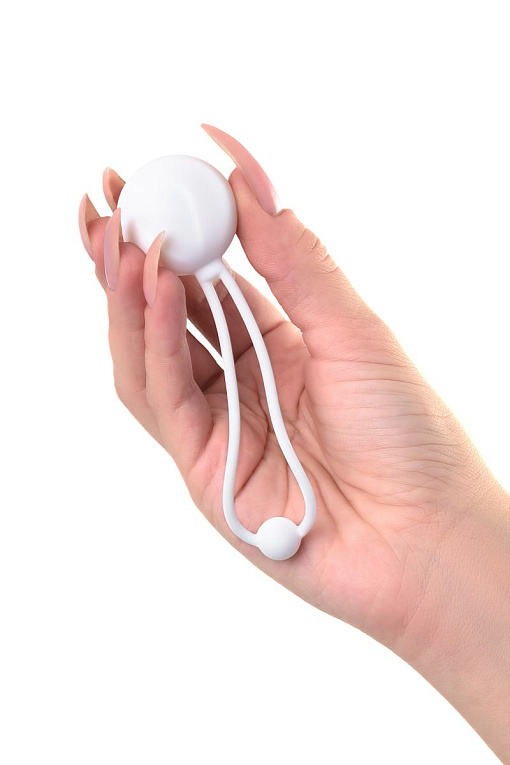 Белый вагинальный шарик LILY от Intimcat