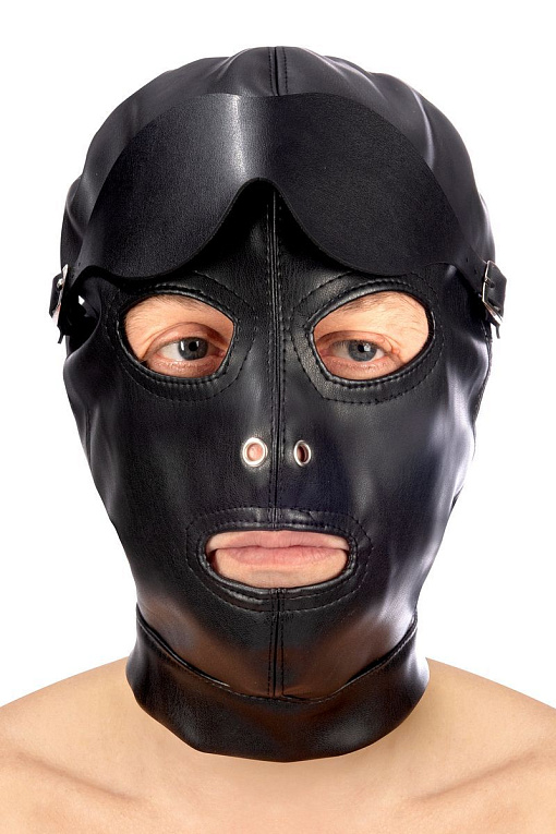 Маска-шлем с отверстием для рта и съемными шорами от Intimcat