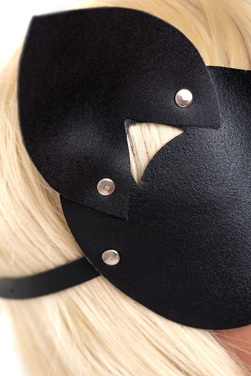 Закрытая черная маска  Кошка Штучки-дрючки
