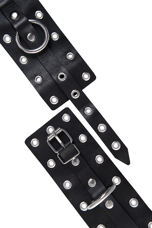 Черные кожаные однослойные наручники с люверсами - фото 7