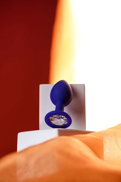 Синяя силиконовая анальная пробка Brilliant с прозрачным кристалллом - 7 см. - фото 8