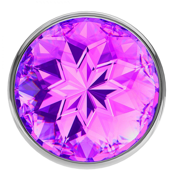 Малая серебристая анальная пробка Diamond Purple Sparkle Small с фиолетовым кристаллом - 7 см. от Intimcat
