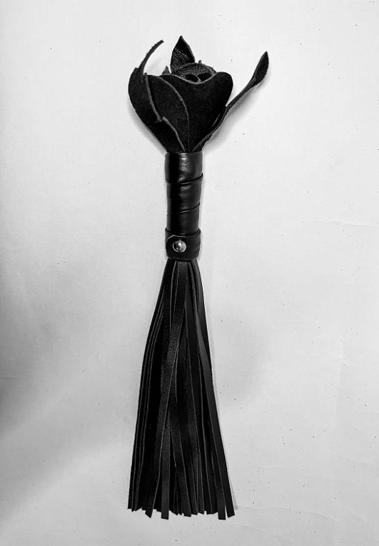 Черная кожаная плеть с розой в рукояти - 40 см. от Intimcat