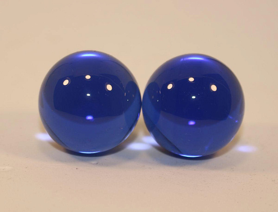 Сине-белые вагинальные шарики для тренировки интимных мышц - стекло, силикон
