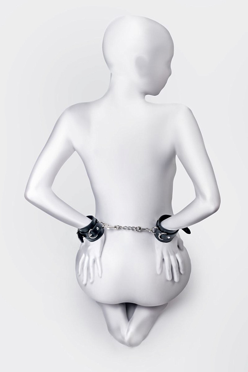 Черные наручники Anonymo на сцепке от Intimcat