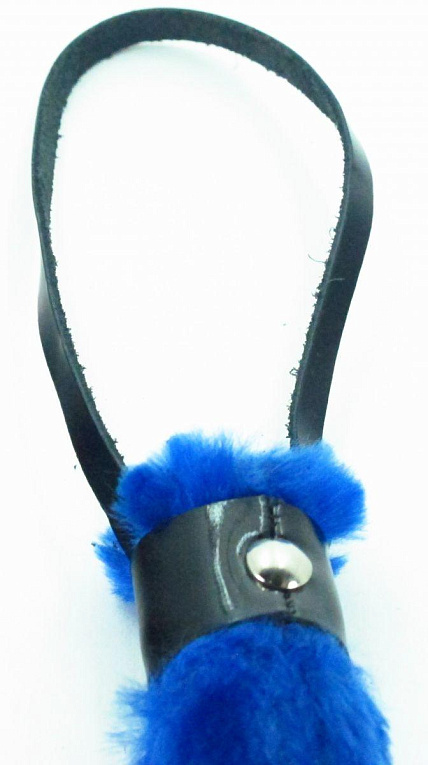 Плеть из лака с синим мехом BDSM Light - 43 см. - искусственная кожа