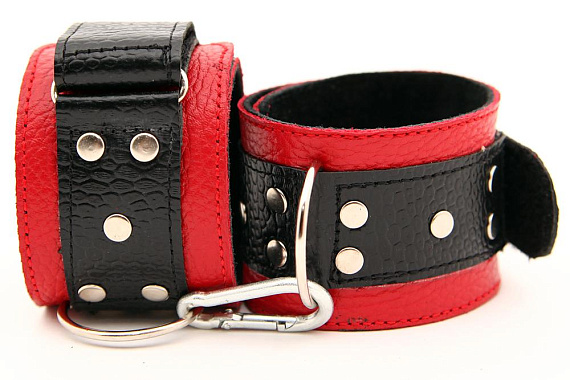 Красно-чёрные кожаные наручники - натуральная кожа
