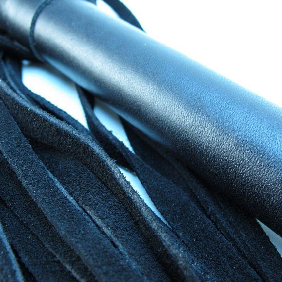 Черная замшевая плеть с гладкой кожаной рукоятью - 45 см. от Intimcat