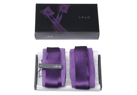 Фиолетовые шелковые наручники Etherea от Intimcat