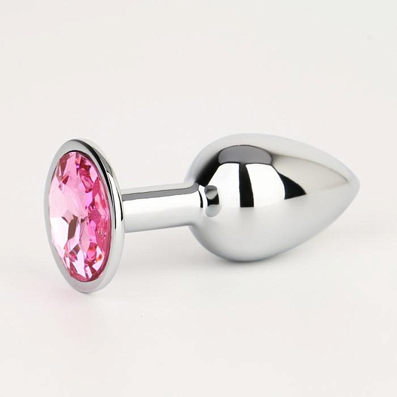 Серебристая анальная втулочка с розовым кристаллом - 7 см. - металл