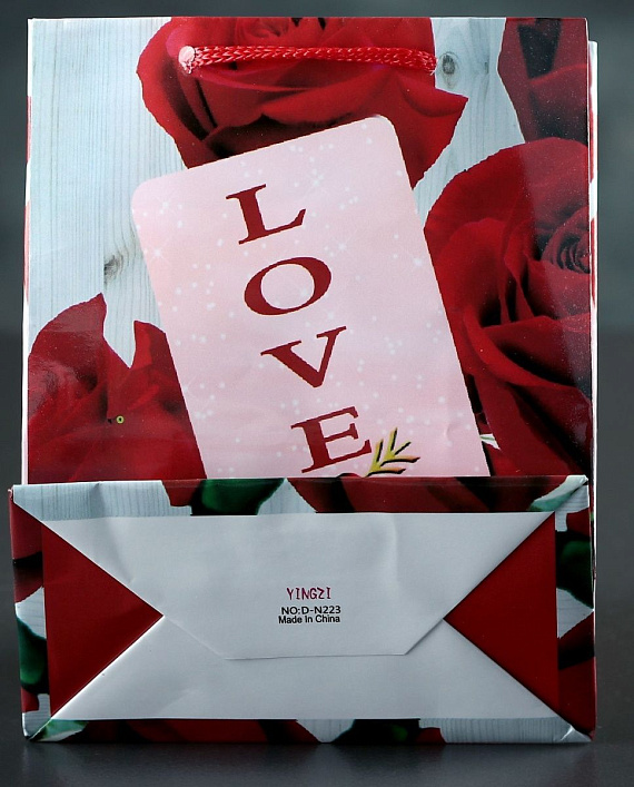 Пакет  Love  с розами - 15 х 12 см. - бумага