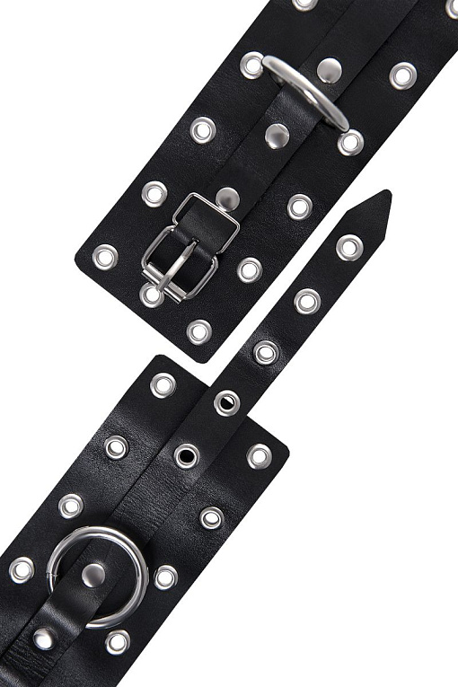 Черные однослойные наручники с люверсами - фото 7