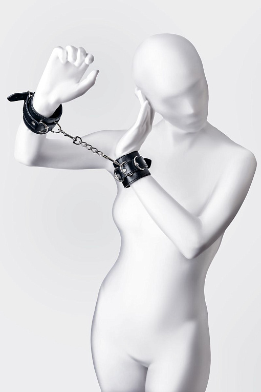 Черные наручники Anonymo на сцепке ToyFa