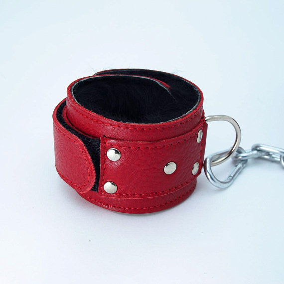 Красные кожаные наручники с меховым подкладом - натуральная кожа